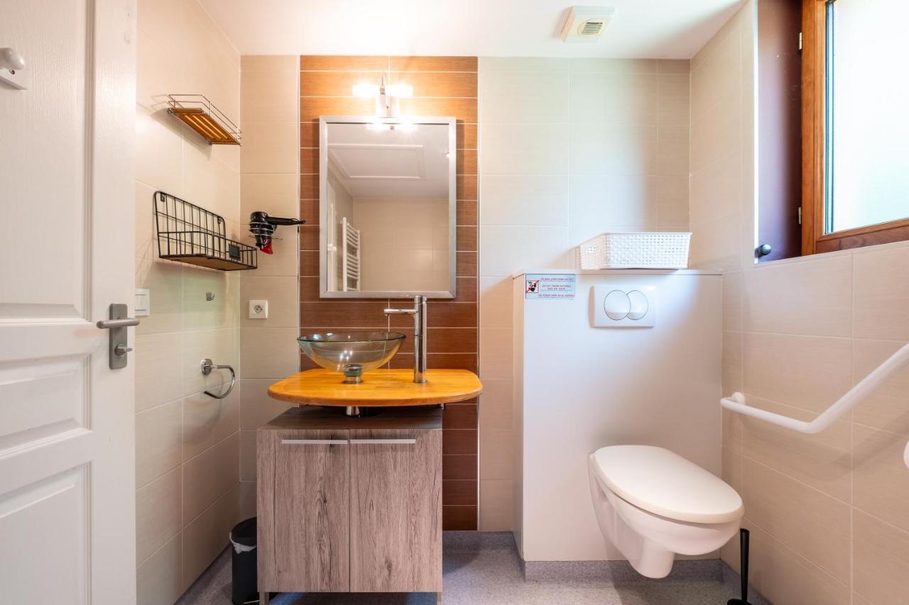 Le Hameau Du Comte De Foix - 11 Chalets En Ariege Mercus-Garrabet Bagian luar foto