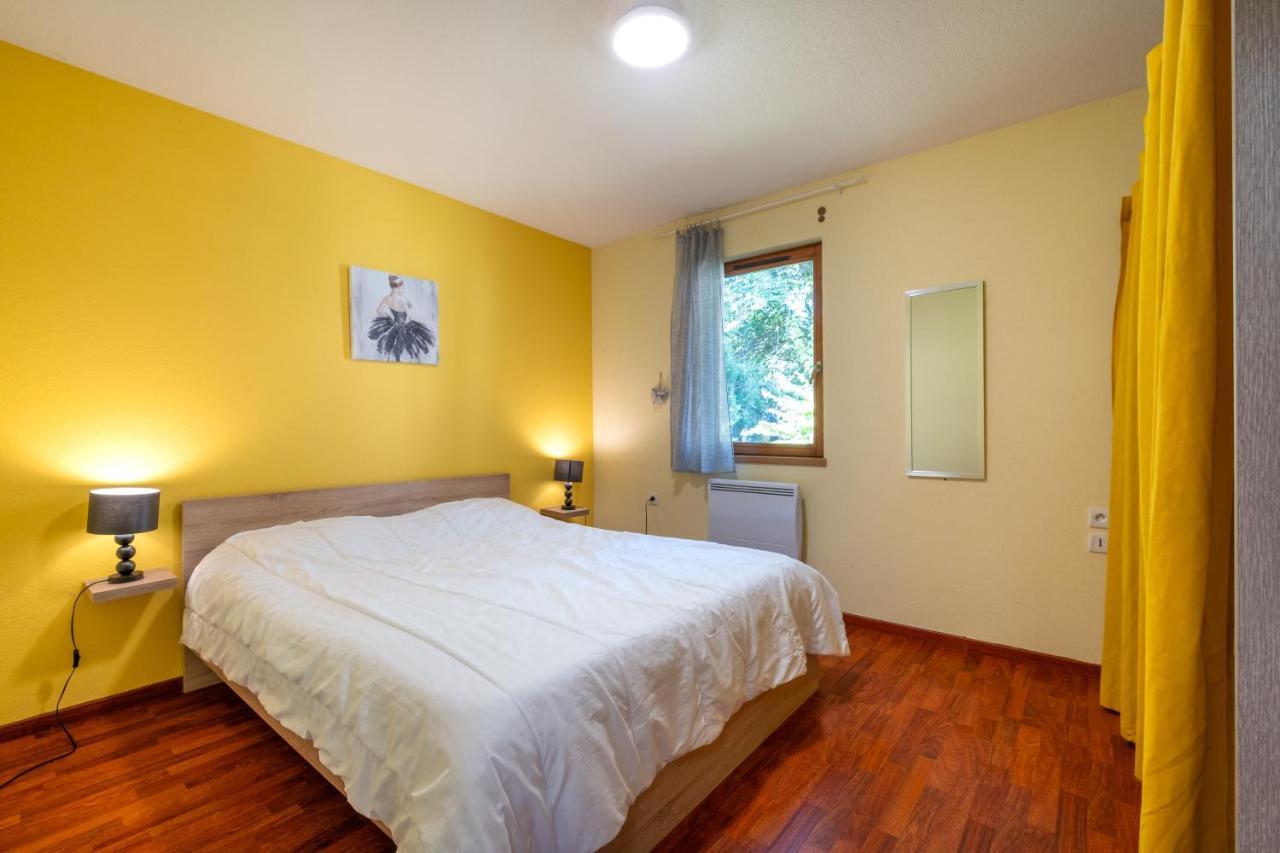 Le Hameau Du Comte De Foix - 11 Chalets En Ariege Mercus-Garrabet Bagian luar foto