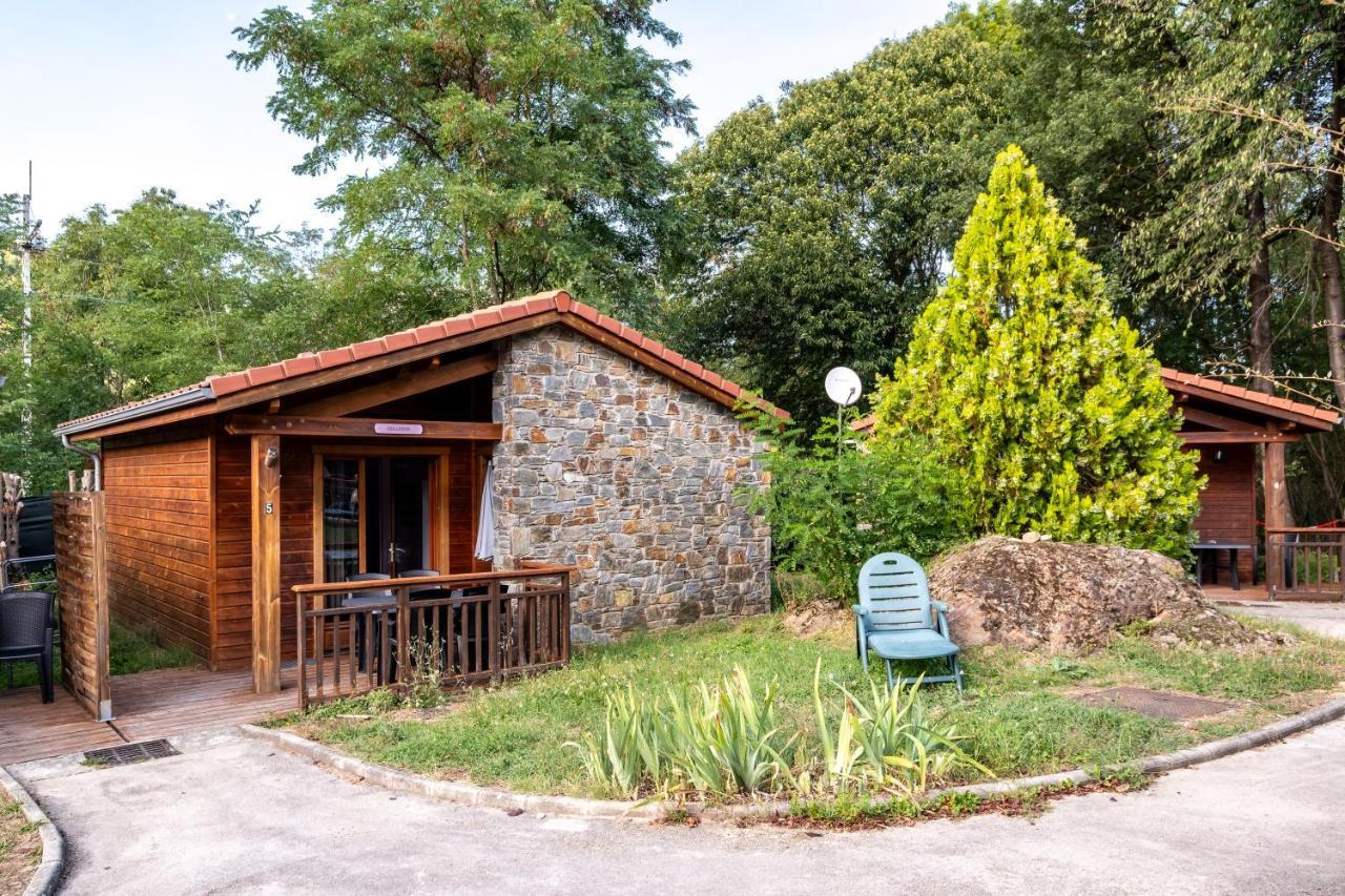 Le Hameau Du Comte De Foix - 11 Chalets En Ariege Mercus-Garrabet Bagian luar foto